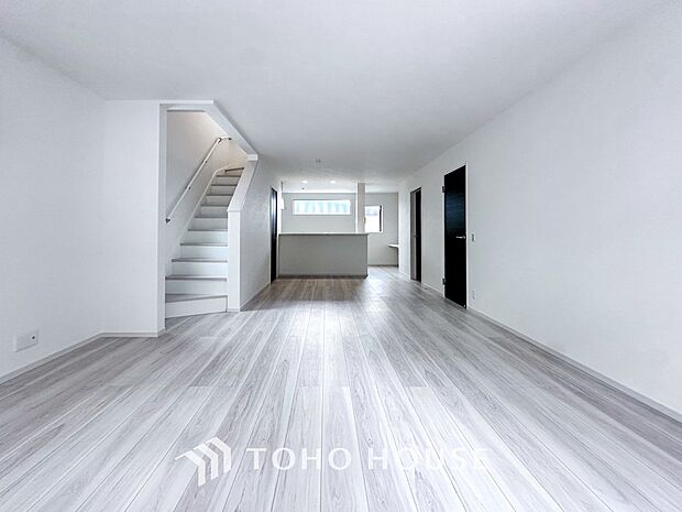 空気感という居心地の良いBGMは、暮らしのステージを彩り、心のやすらぎと満足感を与えてくれます。