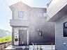 玄関：住まいの顔となる玄関は、落ち着きと華やぎの満ちた空間に。