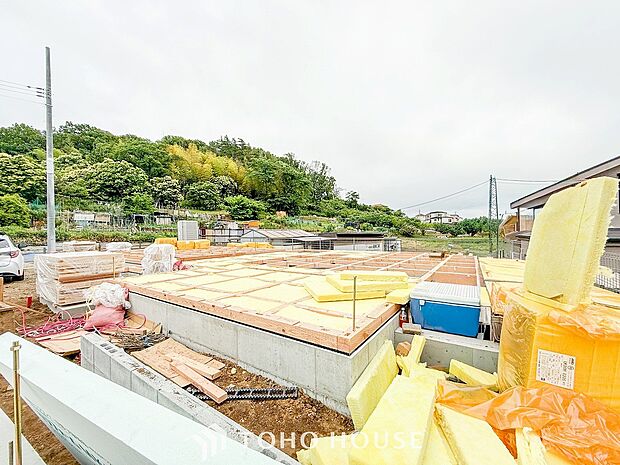閑静な住宅地で小さなお子様がいるご家族にも安心な住環境が魅力です。