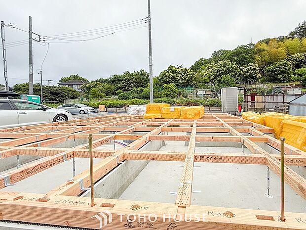 閑静な住宅地で小さなお子様がいるご家族にも安心な住環境が魅力です。