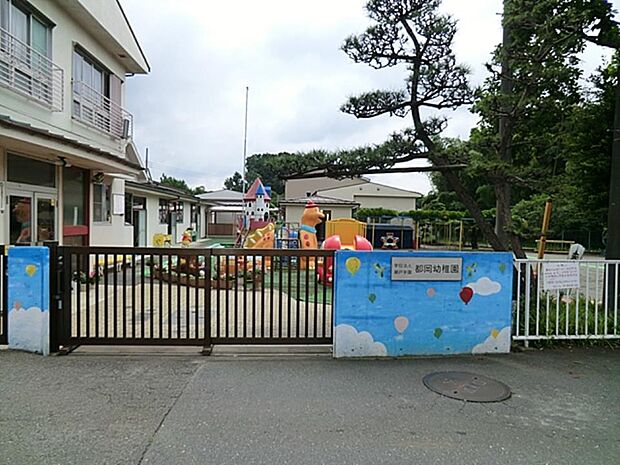 年間を通しての水泳・体操・音楽・造形のさまざま角度からの指導を行っています。