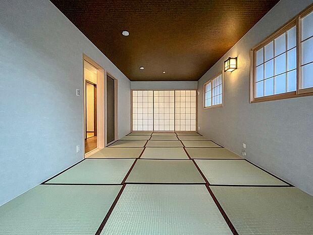 環境の良い場所にセンス良く暮らしたい、こだわりの室内には至福のシーンが繰り広げられます。