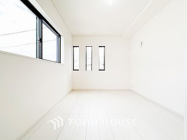 環境の良い場所にセンス良く暮らしたい、こだわりの室内には至福のシーンが繰り広げられます。
