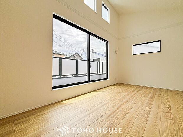 家族一人ひとりの大切なプライベート空間。感性で個性的に飾って頂けるようシンプルに仕上げてあります。
