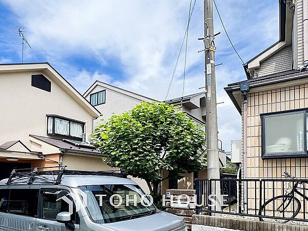 閑静な住宅地で小さなお子様がいるご家族にも安心な住環境が魅力です。