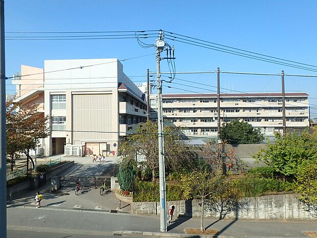 横浜市立森の台小学校