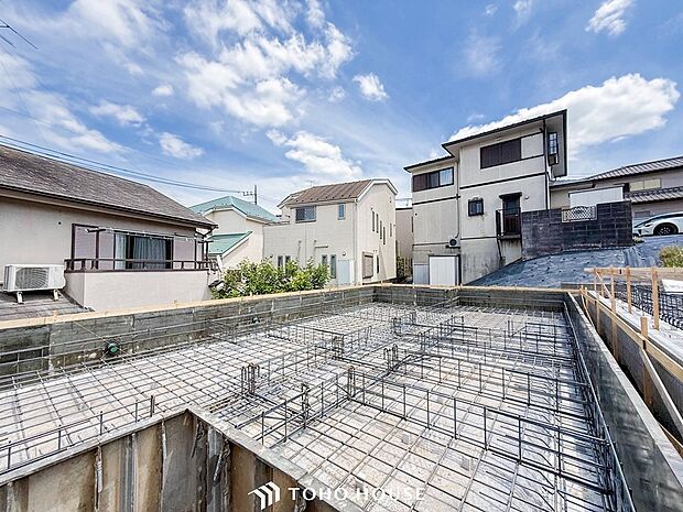 閑静な住宅地で小さなお子様がいるご家族にも安心な住環境が魅力です。