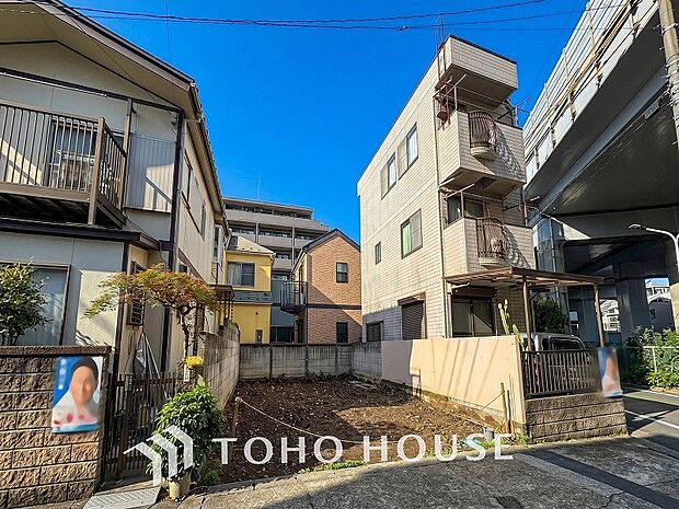 JR南武線「武蔵新城」駅まで徒歩12分。