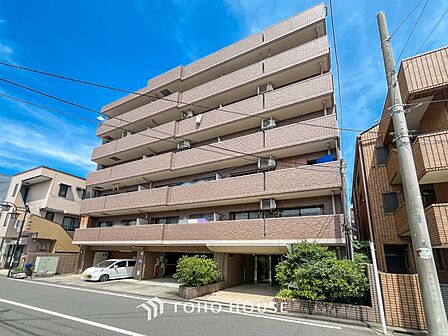 時間のゆとりと空間、爽やかな陽光がもたらす光と風を贅沢なまでに感じる暮らしが始まります。