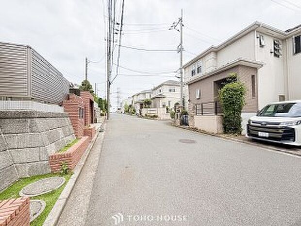 時間のゆとりと空間、爽やかな陽光がもたらす光と風を贅沢なまでに感じる暮らしが始まります。