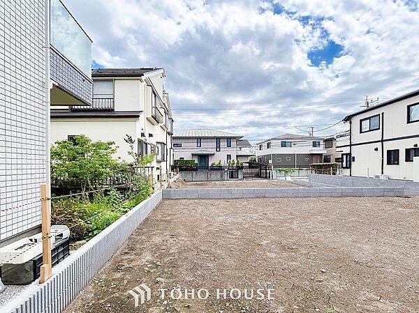 開放的で気持ちの良い眺望と青い空を満喫できます。