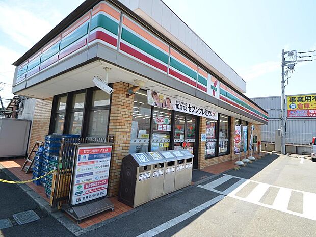 24時間営業ですので、急な買い物に便利です。