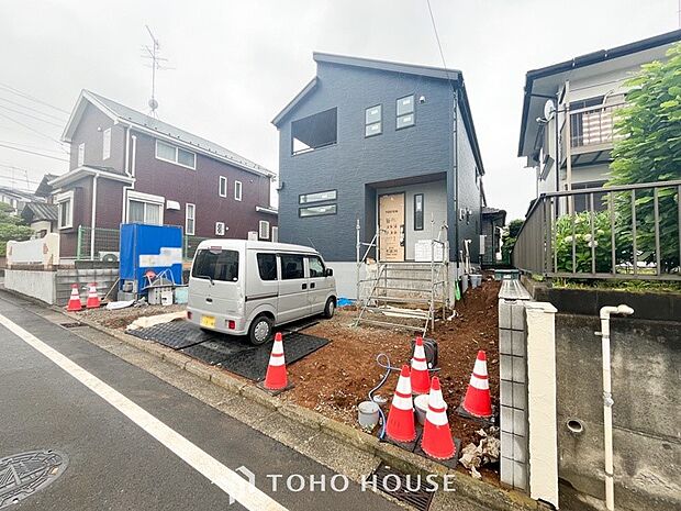 表現された空間は豊かな光と風を纏い、暮らしの時間を豊かにしてくれます。