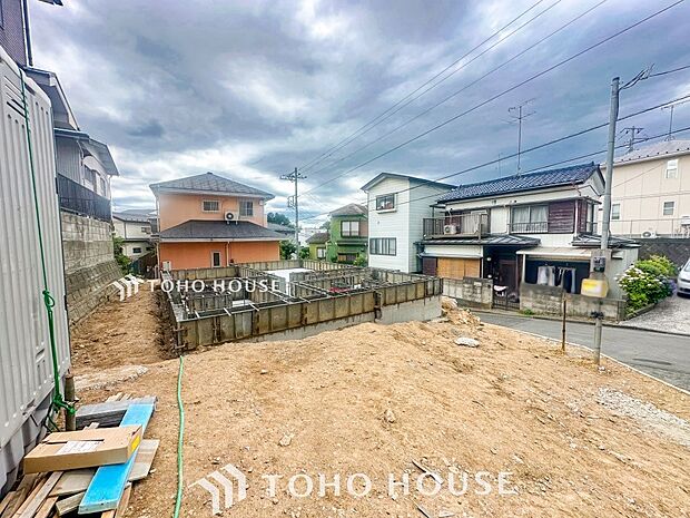 忙しく過ぎゆく日常を置き去るほど、ゆったりした時間が流れる住環境。