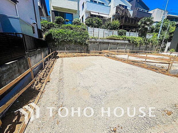 閑静な住宅地で小さなお子様がいるご家族にも安心な住環境が魅力です。