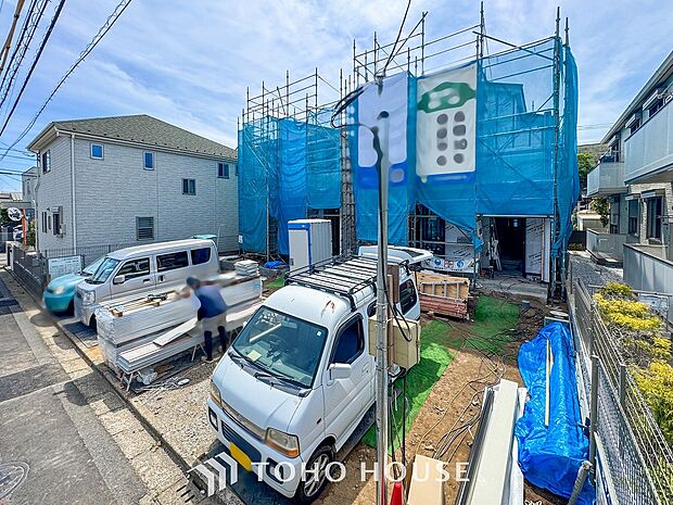 時代の流れに惑わされないシックなカラートーンで街並みに溶け込む外観。