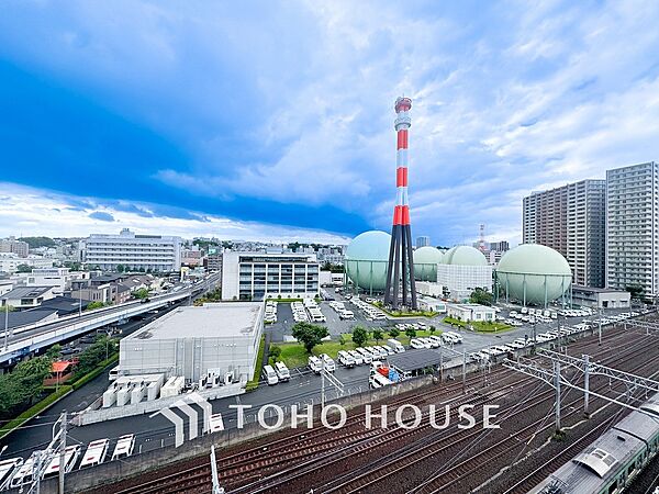 開放的で気持ちの良い眺望と青い空を満喫できます。