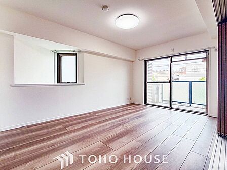 1日の疲れを癒し、心地よく寛げるようゆったりとした広さを確保しています。