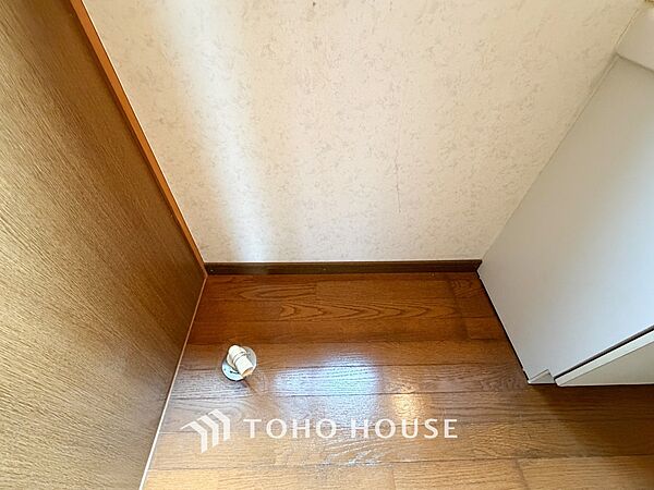 洗濯機を配置しても十分なスペースを確保しております。