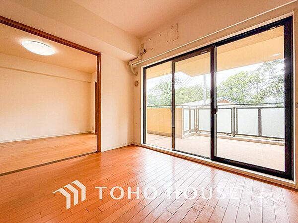 ご家族やお客様との時間など、多くの時を刻む空間。何気なく過ぎる時でさえも上質なひと時となる快適な空間を目指して。