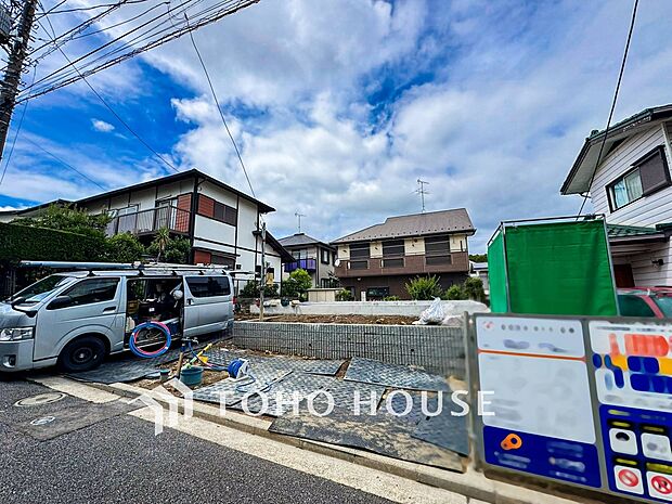 閑静な住宅地で小さなお子様がいるご家族にも安心な住環境が魅力です。
