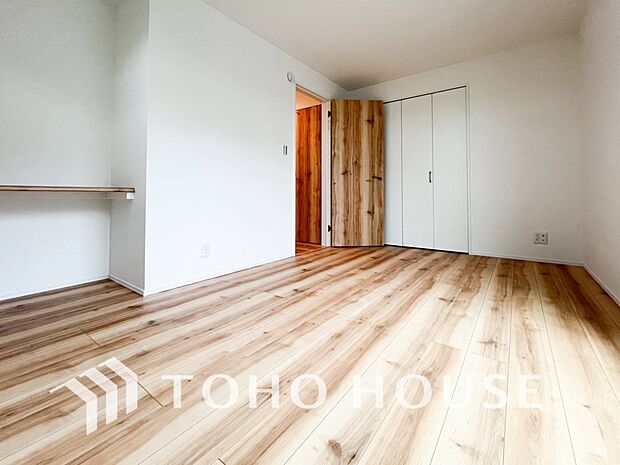 1日の疲れを癒し、心地よく寛げるようゆったりとした広さを確保しています。