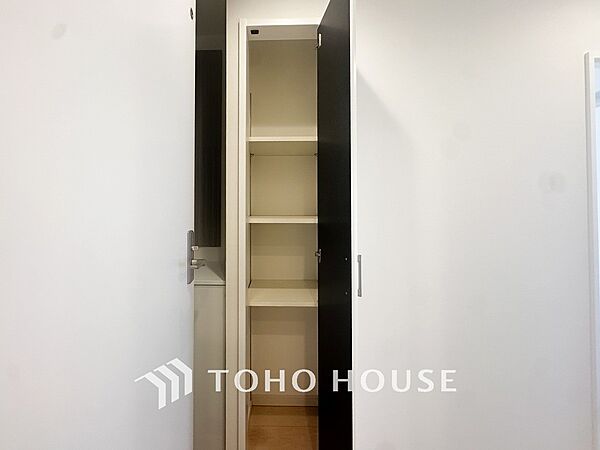 空間を余すところなく有効利用した収納は生活空間をより上質なものにしてくれるでしょう。
