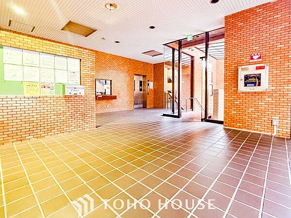 訪れるゲストや住む人を優しく迎え入れてくれる明るい空間です。