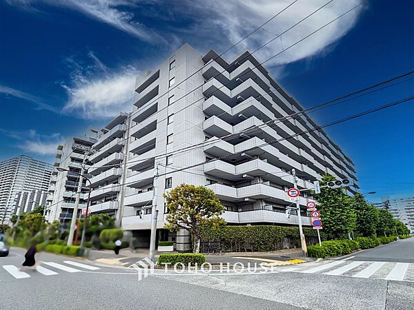 時間のゆとりと空間、爽やかな陽光がもたらす光と風を贅沢なまでに感じる暮らしが始まります。