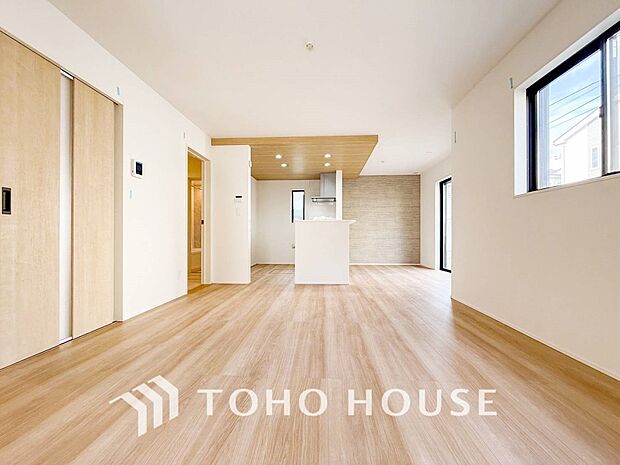 ご家族やお客様との時間など、多くの時を刻む空間。何気なく過ぎる時でさえも上質なひと時に。