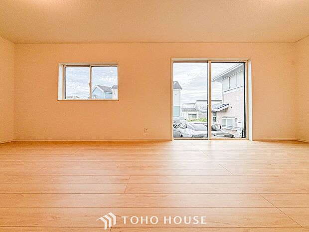 落ち着いた雰囲気に包まれた伸びやかな空間で、ゆったりと家族団らんの時間を過ごせます。