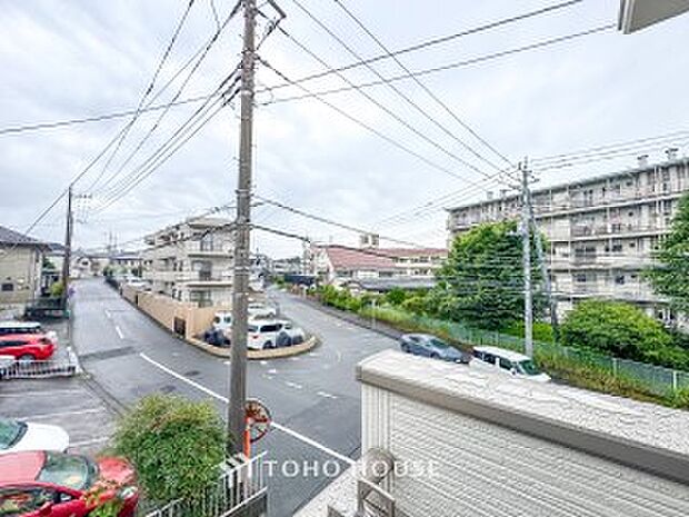 開放的で気持ちの良い眺望と青い空を満喫できます。