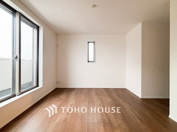 環境の良い場所にセンス良く暮らしたい、こだわりの室内には至福のシーンが繰り広げられます。