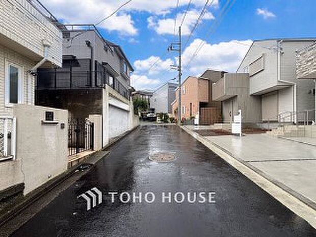 落ち着きのある閑静な住宅街。きっとここからご家族のかけがえのない想い出が作られることでしょう。