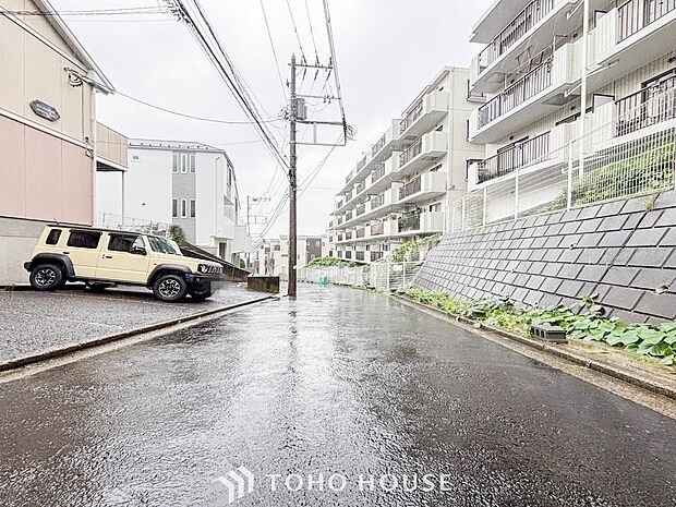 落ち着きのある閑静な住宅街。きっとここからご家族のかけがえのない想い出が作られることでしょう。