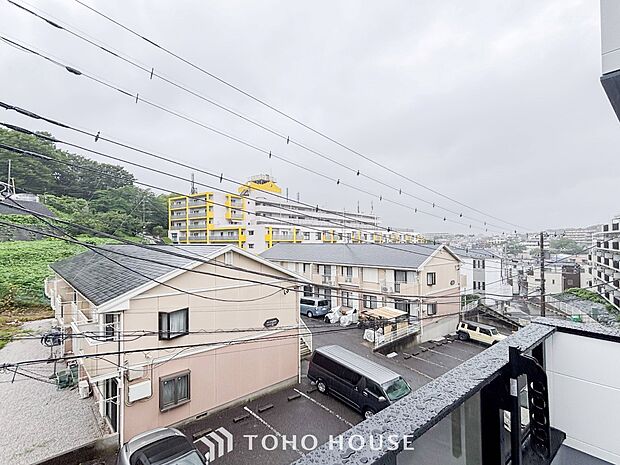 開放的で気持ちの良い眺望と青い空を満喫できます。