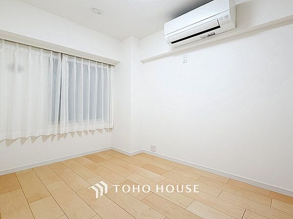 一日の疲れをいやしてくれる主寝室。自分時間を快適に過ごすプライベートルーム。