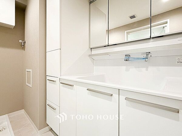 洗面台・洗面所ご家族の1日が始まり、1日の終わりを締めくくる洗面空間。