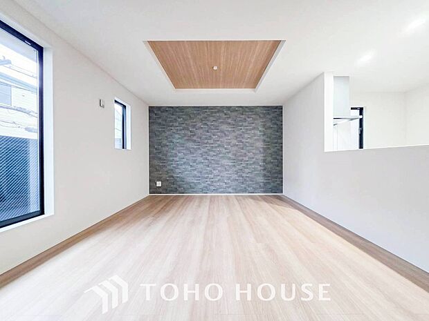 落ち着いた雰囲気に包まれた伸びやかな空間で、ゆったりと家族団らんの時間を過ごせます。