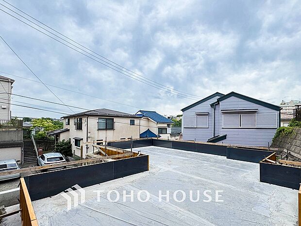 閑静な住宅地で小さなお子様がいるご家族にも安心な住環境が魅力です。