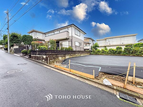 閑静な住宅地で小さなお子様がいるご家族にも安心な住環境が魅力です。