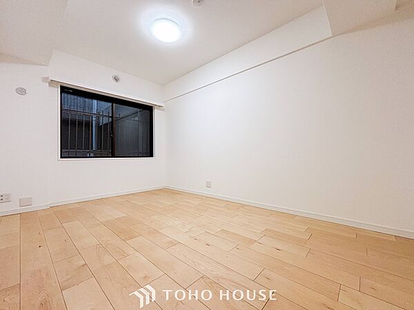 一日の疲れをいやしてくれる主寝室。自分時間を快適に過ごすプライベートルーム。