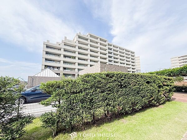 表現された空間は豊かな光と風を纏い、暮らしの時間を豊かにしてくれます。