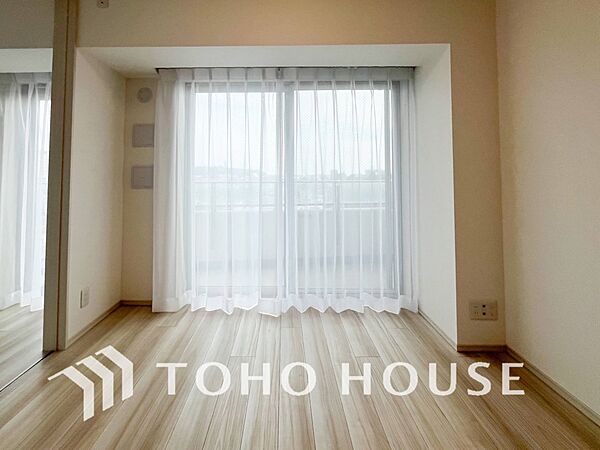 太陽の恵みを一気に受けた明るくあたたかいお住まい。吹きぬける風を感じながら爽やかで風通しの良い暮らし。