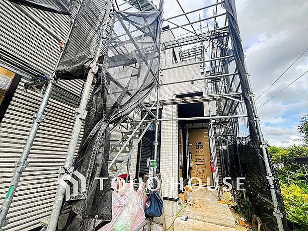 時間のゆとりと空間、爽やかな陽光がもたらす光と風を贅沢なまでに感じる暮らしが始まります。