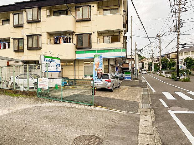 24時間営業ですので、急な買い物に便利です。