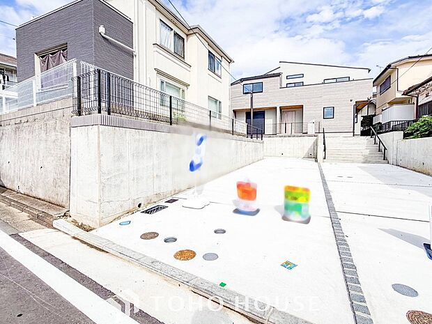 カースペースもゆとりある空間を保っています。