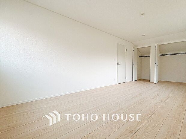 1日の疲れを癒し、心地よく寛げるようゆったりとした広さを確保しています。