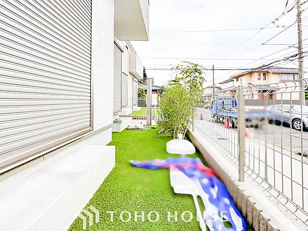 毎日の暮らしの中に癒しを与えてくれるお庭スペース。