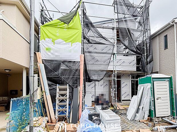 風を感じ青い空から太陽の恵みを感じる温もり溢れる佇まい。